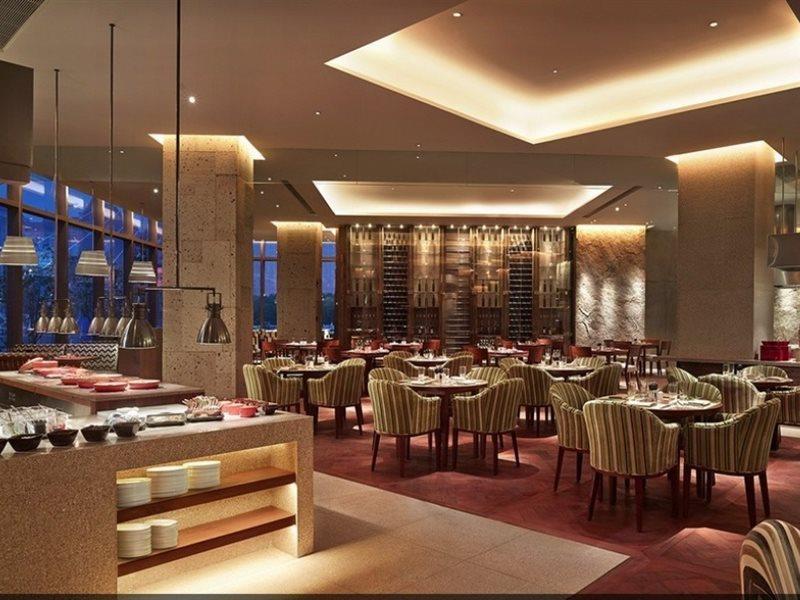 Shangri-La Tianjin Bagian luar foto
