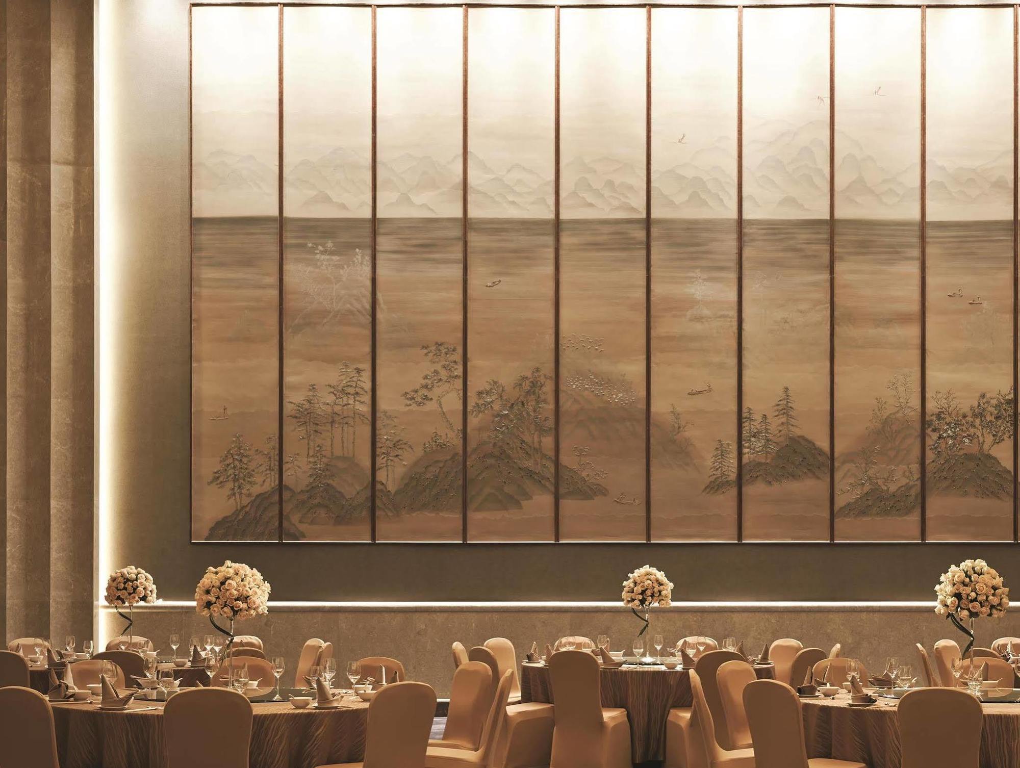 Shangri-La Tianjin Bagian luar foto
