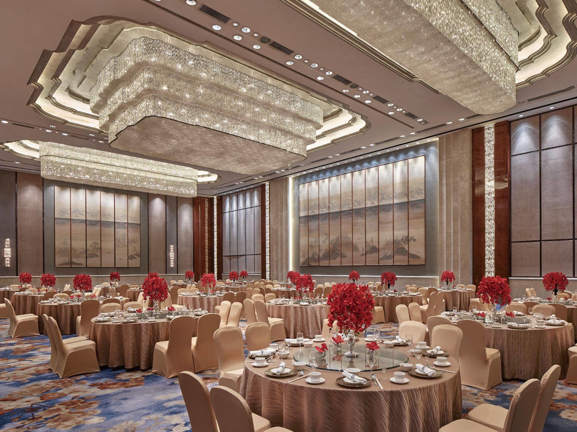 Shangri-La Tianjin Bagian luar foto